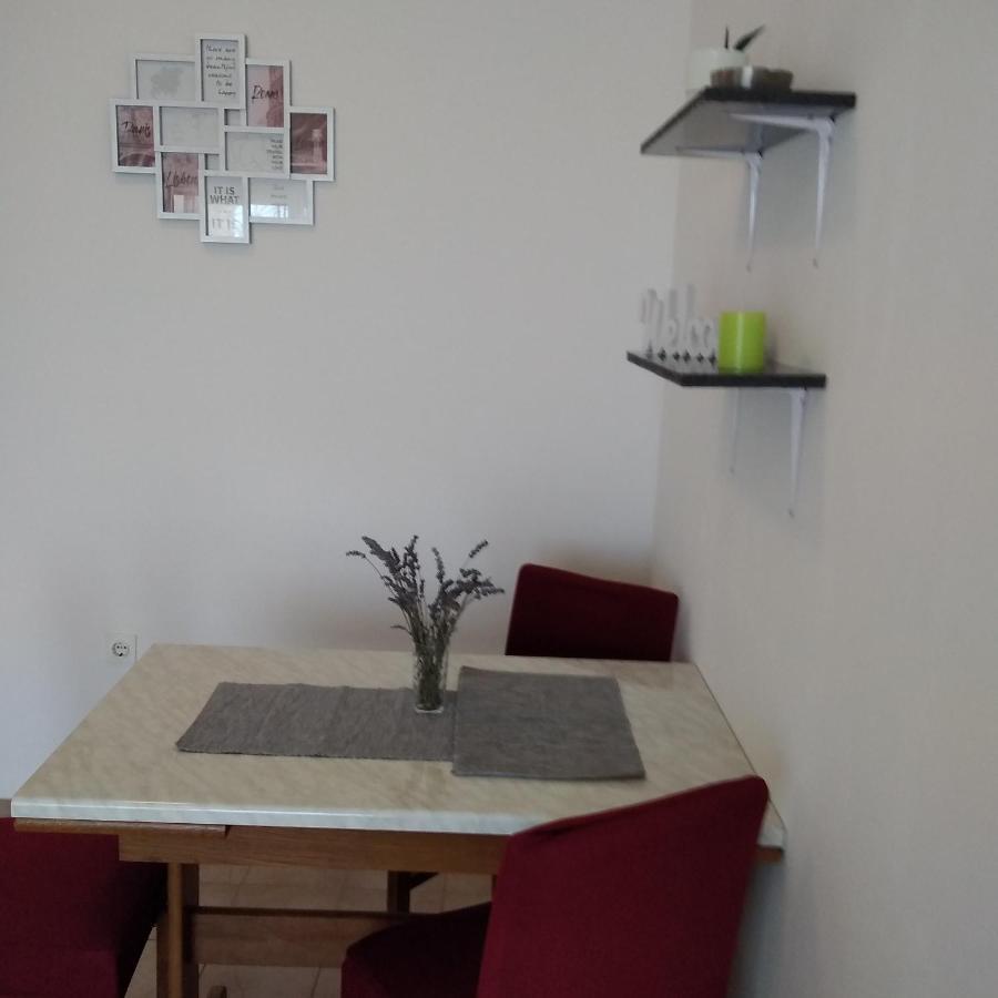 Apartmani Maja 파그 외부 사진